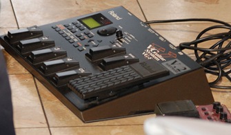 A closer look at the guitar controller